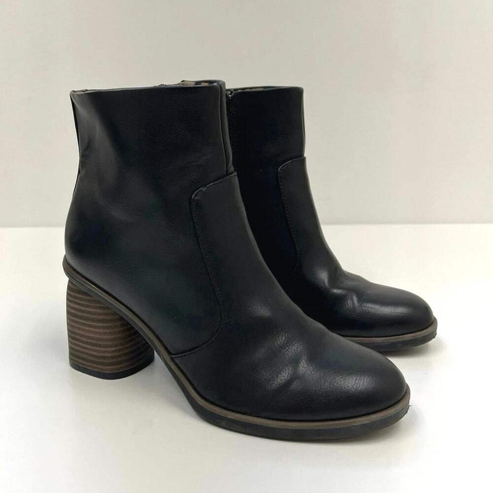 KORKS Kork-Ease Destiny Block Heel Round Toe Ankle Boots Vegan Booties - Size 7M